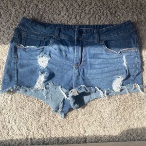 Distressed Short shorts